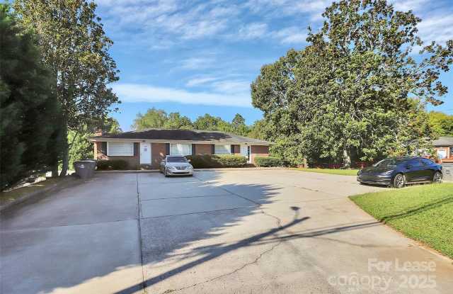 1005 Rainbow Drive Gallery 2