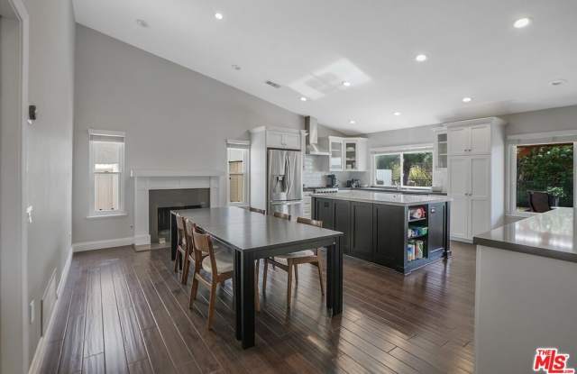 438 Raindance St photos photos