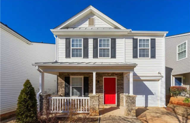Upgraded 3BR/2.5BA | Fenced Yard, Sun Room, New SS Kitchen | Mountain Ridge, Cumming GA Gallery 1