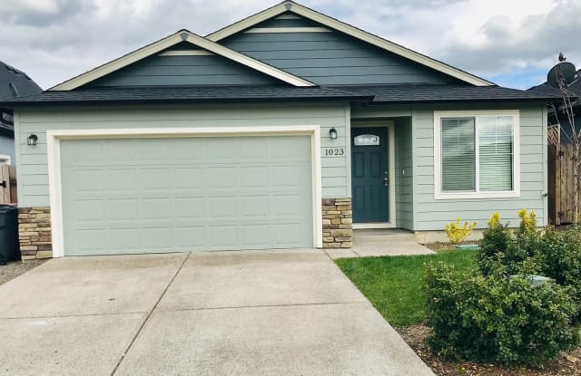 1023 Camas St. Gallery 2