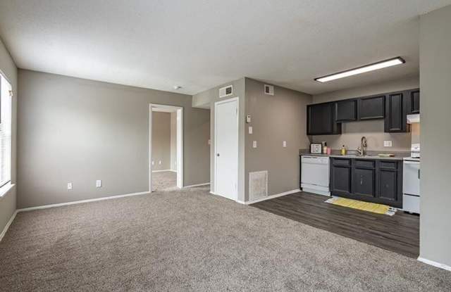 Timber Pointe Apartments Gallery 2