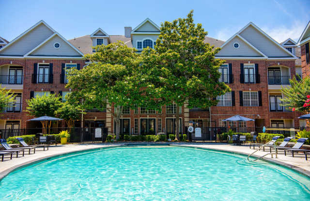 Plaza at Westchase photos photos