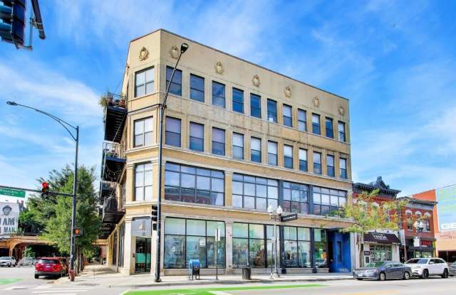 1400 N Milwaukee Avenue Gallery 1