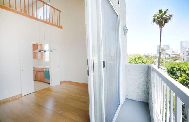 Sunlight Galore 2 Bed / 3Bath + Loft + Sundeck Condo in Westwood! photos photos