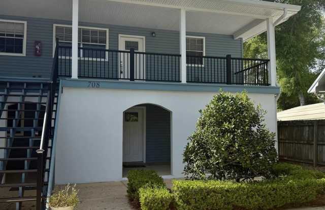 708 Bayshore Dr photos photos