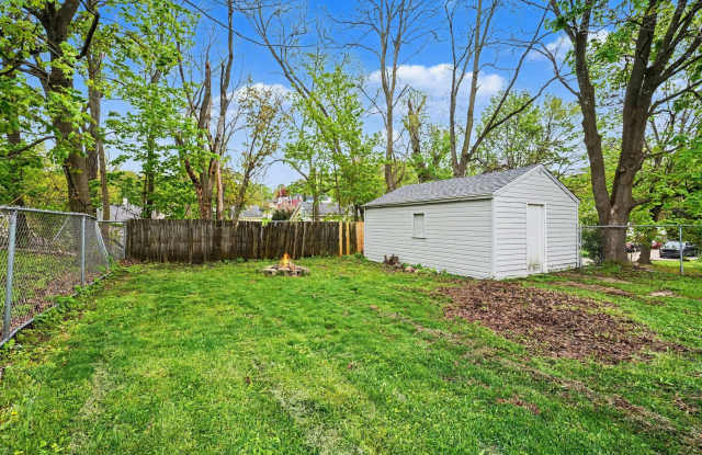 *Available with no security deposit with Obligo!* Cute Remodeled Two Bedroom 1 Bathroom Bungalow! photos photos