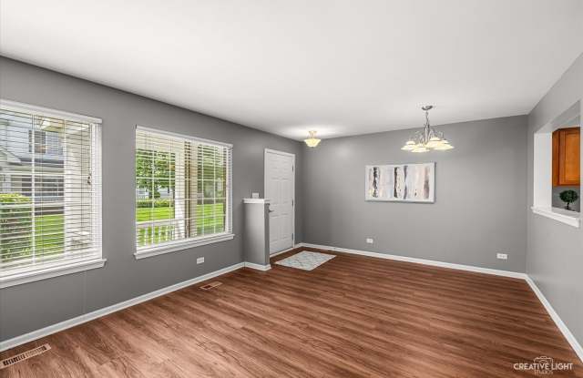 616 Lincoln Station Drive Gallery 3