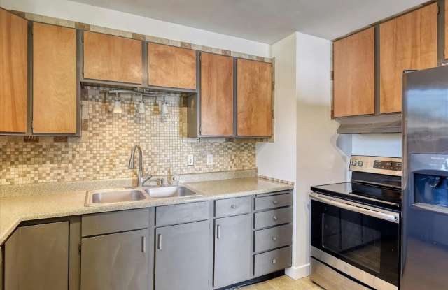 Beautiful 3bed/2 bath home in the heart of Shadle Park - Available Now photos photos