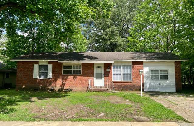 For Rent - 3 Bedroom 1 Bath photos photos