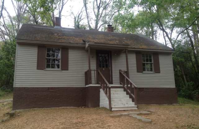 **AVAILABLE NOW**Near Ft. Benning/Columbus, GA 3 Bedroom / 1 Bathroom Home for Rent*** photos photos