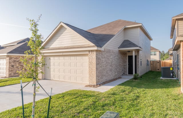 433 Upper Creek Drive - 433 Upper Creek Dr, Willis, TX 77378
