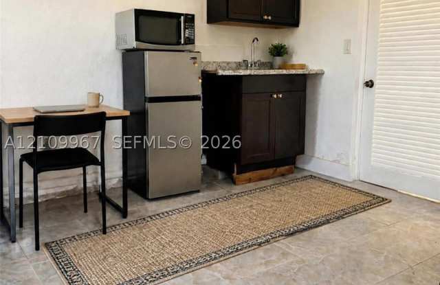 10800 NW 22nd Ct Gallery 3