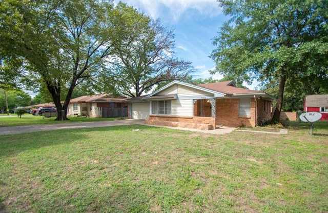 7105 Robinhood Lane Gallery 4