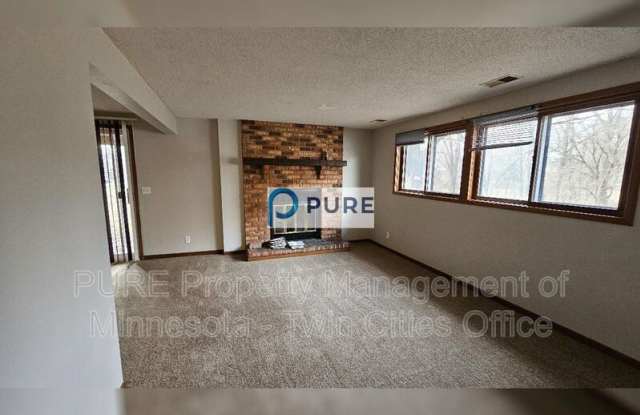 363 98th Ave NE - 363 98th Avenue Northeast, Blaine, MN 55434