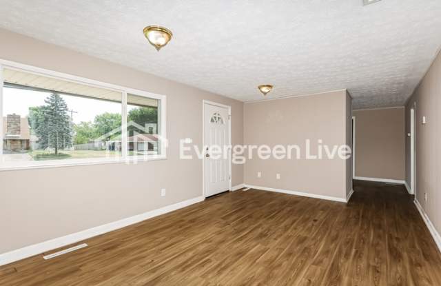 5585 Brandt Pike Gallery 4