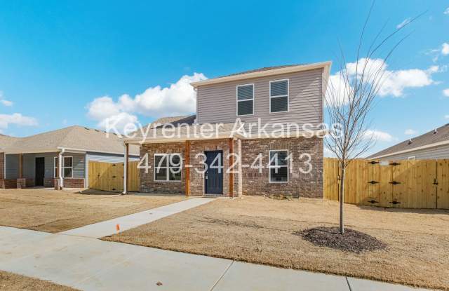 Spacious Home in Fayetteville! Gallery 4