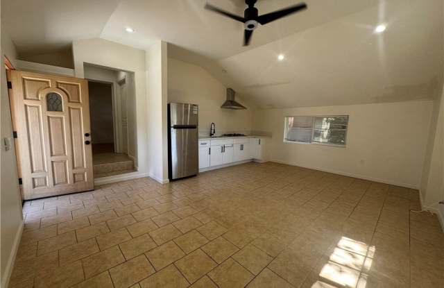 7804 Loma Verde Avenue photos photos