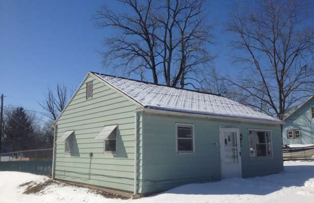 3730 Logan 2-Bedroom House Gallery 3