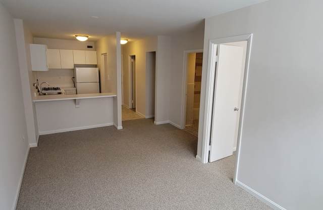 Sutton Plaza Apartments photos photos