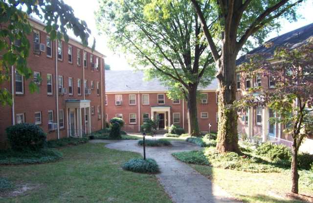 Colonial Arms | 807 West End Blvd Apt C-1 photos photos