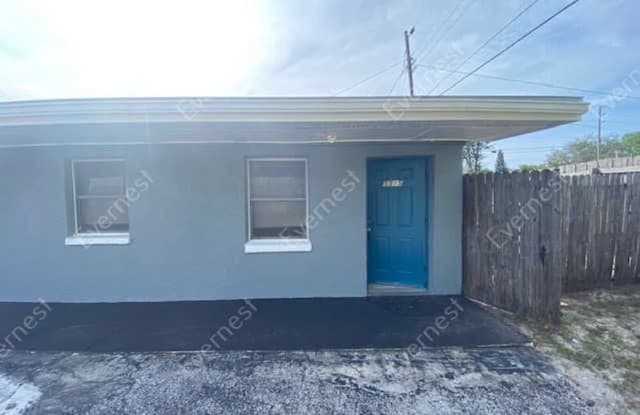5515 Cheyenne Dr - 5515 Cheyenne Drive, Holiday, FL 34690