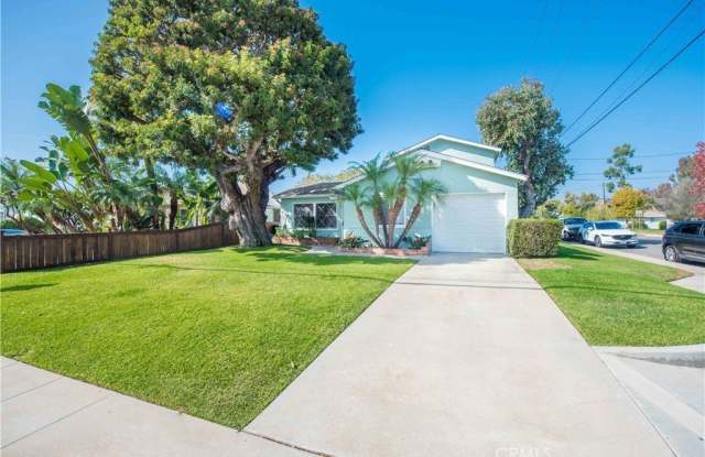 2097 Orange Avenue - 2097 Orange Avenue, Costa Mesa, CA 92627 2097 Orange Avenue - 2097 Orange Avenue, Costa Mesa, CA 92627