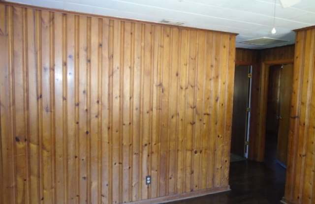 324 Old Shaw Rd. Gallery 4