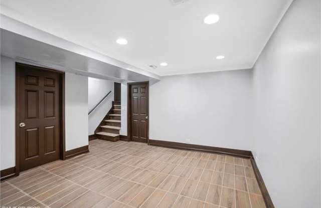 8209 South Marshfield Avenue - #G photos photos