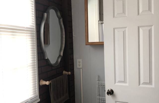 4104 South Plaza Trail Gallery 3