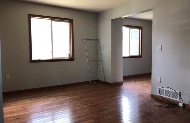 1606 Edmund Ave. - 1606 Edmund Avenue, St. Paul, MN 55104