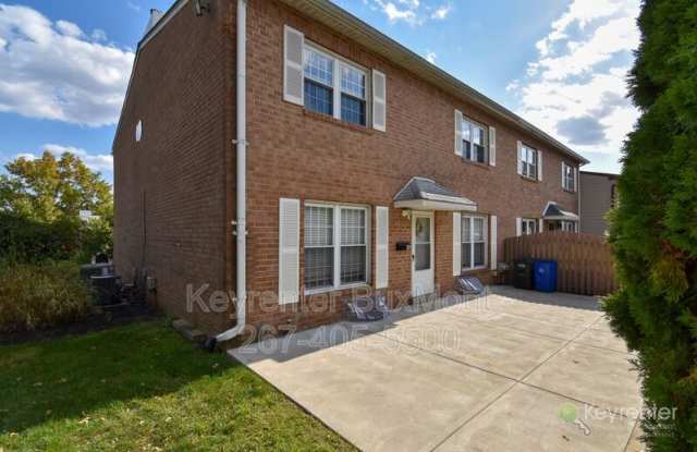 301 Whitpain Hills photos photos