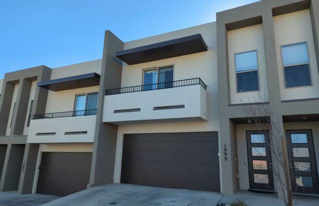 Dog-Friendly 4-Bed, 2.5-Bath Townhome in Hurricane photos photos
