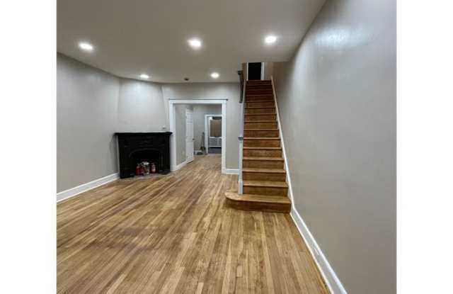 4300 Berger Avenue photos photos