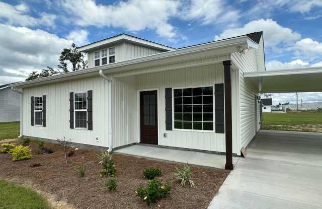 3 Bed 2 Bath House - 42 Walton Way, Hazlehurst, GA 31539