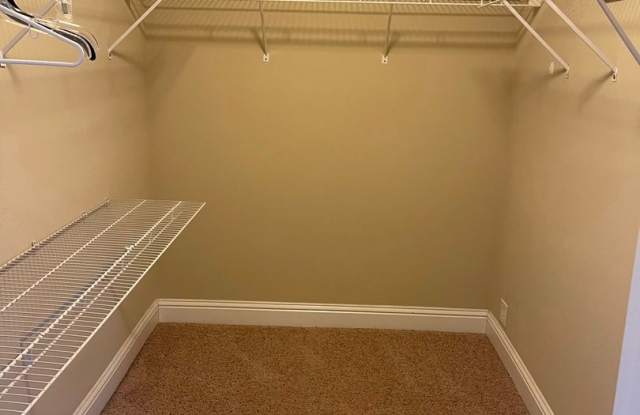 Brick Home 3/2 Lots of Updates Gallery 4