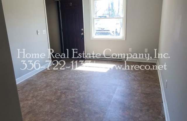 Cambridge Apartments | 2334 N. Cherry Street Apt B Gallery 2