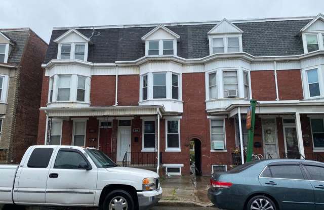 Coming Soon - 5 Bedroom Home in York! - 810 East Philadelphia Street, York, PA 17403