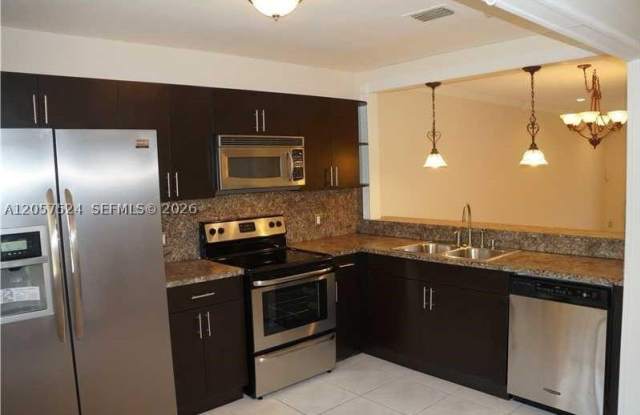 459 Lakeview Dr Gallery 2