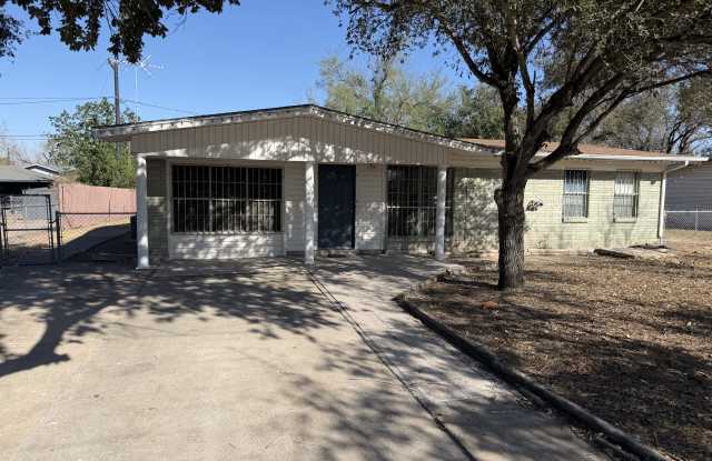 1818 Joanna Ave photos photos