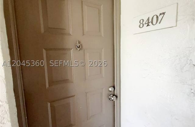 8407 Coral Lake Mnr Gallery 2