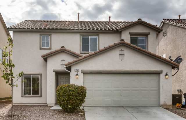 Beautiful 3 bedroom, 2.5 bath 2 story home! photos photos