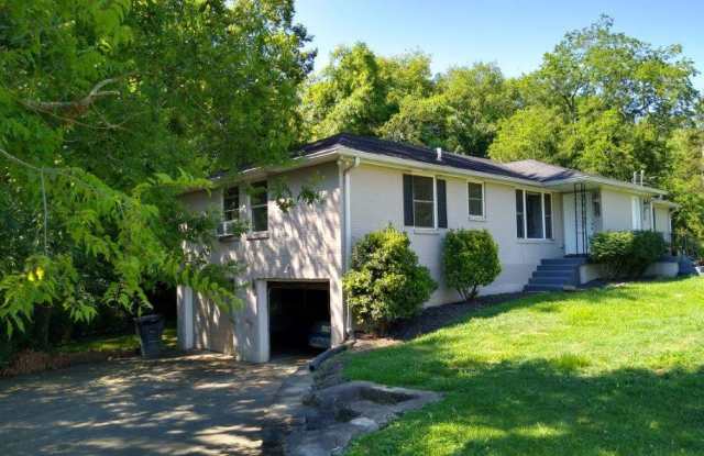 604 Hapwood Dr Gallery 2