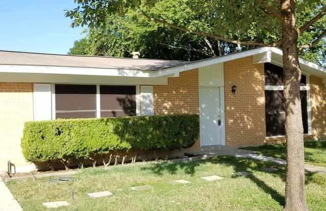 Welcome home to 214 Beechwood! photos photos Welcome home to 214 Beechwood! photos photos