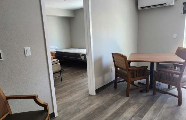 112 E Park St photos photos