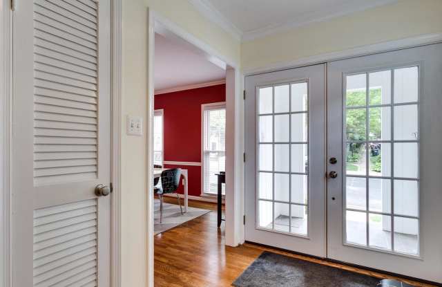 1116 WIMBLEDON DR Gallery 4