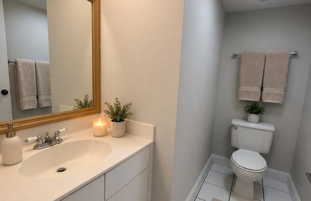 * * * SUPER SPACIOUS 2 BED 2.5 BATH * * * Large Townhouse with Garage Gallery 3