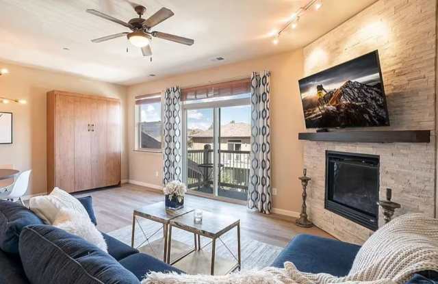 Fully Furnished Mountain Condo | Flexible Lease Terms | Garage Included | Fraser, CO photos photos