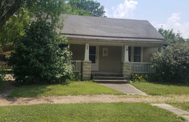 Nice 2 bedroom 1 bath Home with carport. photos photos Nice 2 bedroom 1 bath Home with carport. photos photos