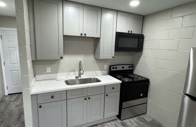 1140 Church St. C photos photos