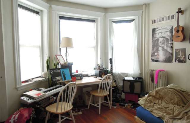 204 Hemenway St Gallery 2